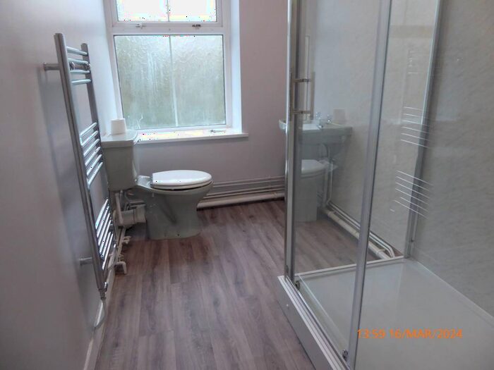 1 Bedroom Flat To Rent In Emlyn Terrace, Carmarthen, SA31