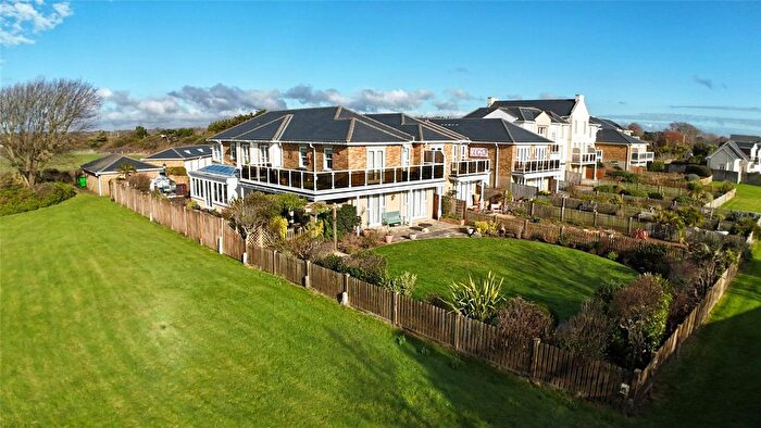 4 Bedroom End Terrace House For Sale In Whately Road, Milford On Sea, Lymington, Hampshire, SO41