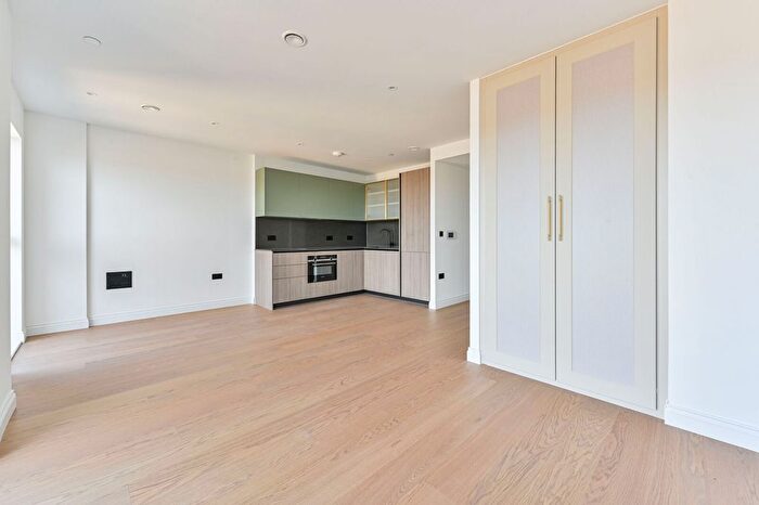 Studio For Sale In Chelsea Botanica, Fulham, London, SW6