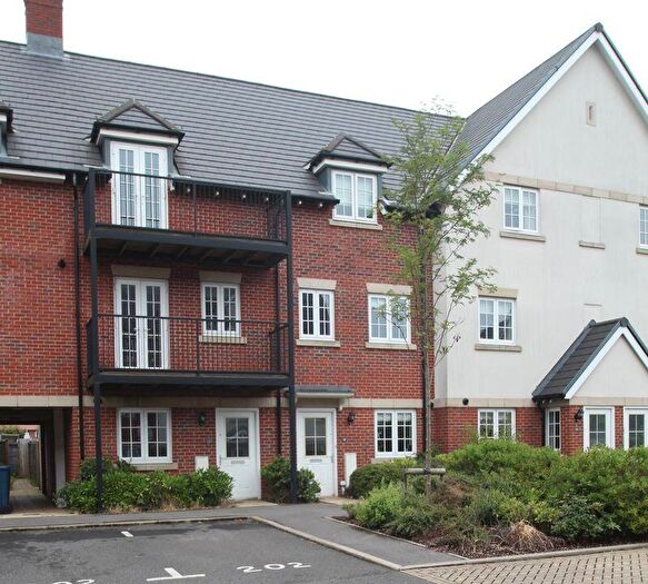 4 Bedroom Town House To Rent In Kingshill Drive, High Wycombe, HP13