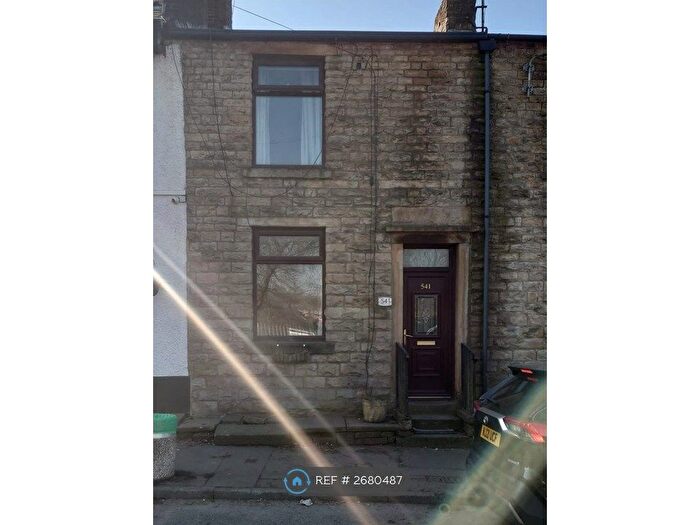 2 Bedroom Terraced House To Rent In Edenfield Road, Rochdale, OL11