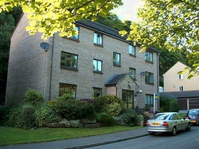 2 Bedroom Flat To Rent In Baildon Wood Court, Cliffe Lane, Baildon, BD17