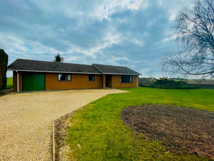 3 Bedroom Bungalow To Rent In Gedney Dyke, Spalding, PE12