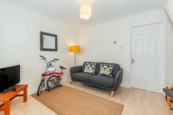 2 Bedroom End Of Terrace House To Rent In Eyot Place, Oxford, OX4