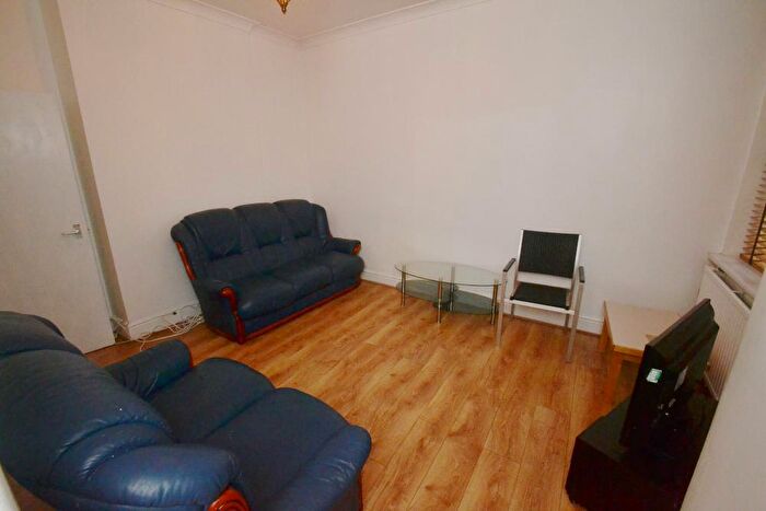 4 Bedroom Terraced House To Rent In Standish Road, Fallowfield, Manchester, M14