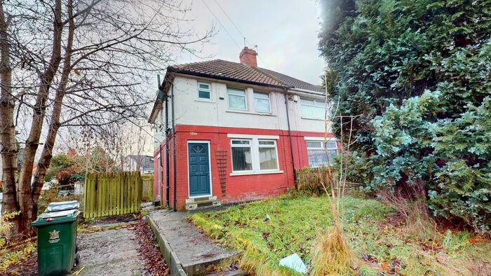 3 Bedroom Semi-Detached House To Rent In Masefield Avenue, Heaton, Bradford, BD9