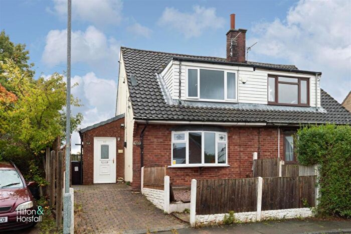 3 Bedroom Semi-Detached House For Sale In Langdale Road, Padiham, BB12
