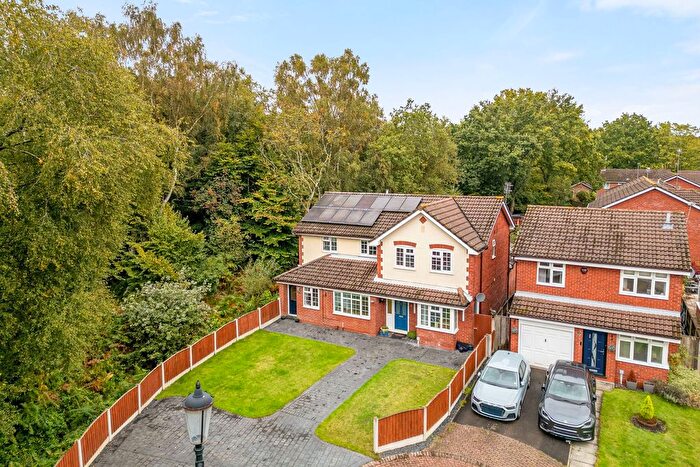 5 Bedroom Detached House For Sale In Dorchester Park, Runcorn, WA7