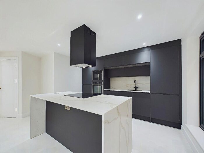 2 Bedroom Apartment For Sale In Silver Leaves, Southill Road, Chislehurst, Kent, BR7