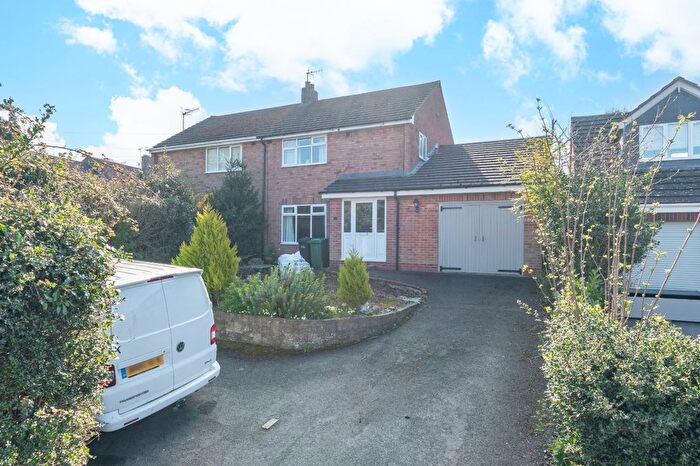 3 Bedroom Semi-Detached House For Sale In Lower Cladswell Lane, Cookhill, Alcester, B49