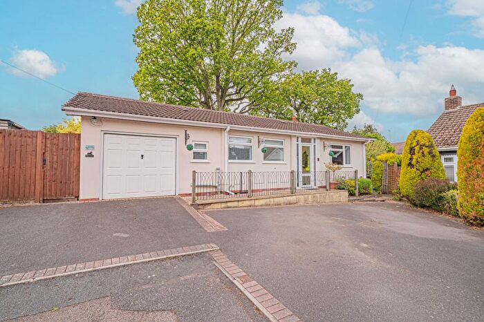 3 Bedroom Detached Bungalow For Sale In Ernsford Close, Dorridge, B93
