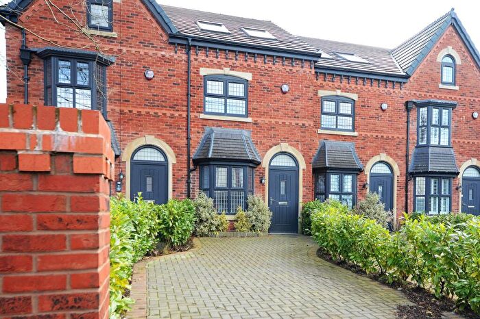 4 Bedroom House For Sale In Medlock Road, Failsworth, M35