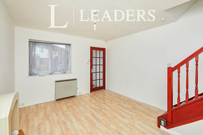 1 Bedroom Town House To Rent In Tregony Way, Stenson Fields, DE24