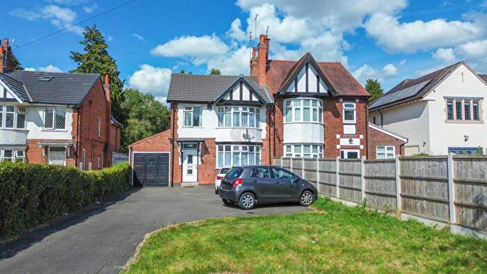 4 Bedroom Semi Detached House For Sale In Uppingham Road, Leicester, LE5