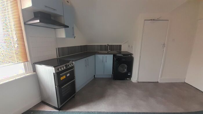 1 Bedroom Flat To Rent In Woodfield Road, Balby, Doncaster, DN4