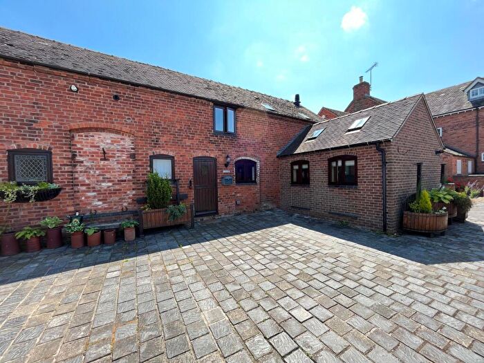 3 Bedroom Semi-Detached House To Rent In Hanbury Road, Anslow, DE13
