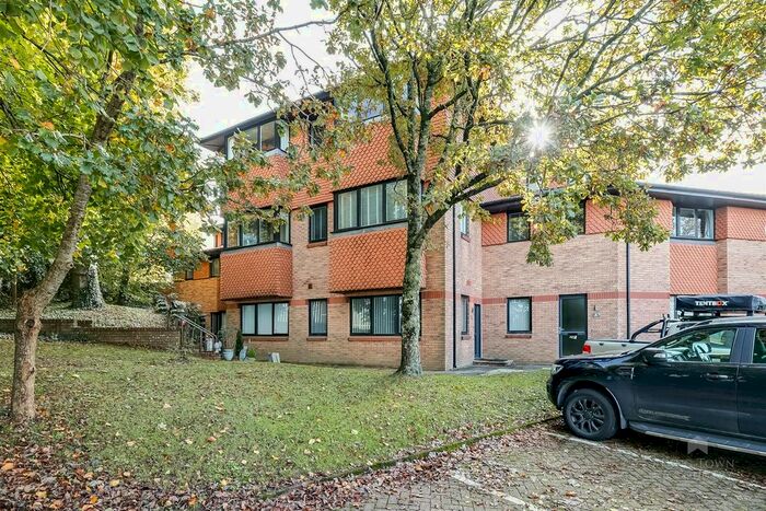 1 Bedroom Flat To Rent In Foliot House, Budshead Road, Crownhill, Plymouth, Devon, PL6