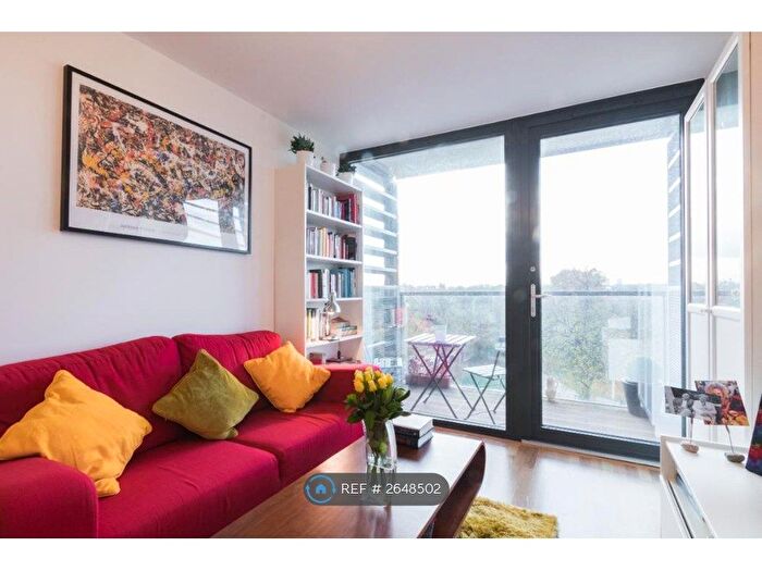 1 Bedroom Flat To Rent In Cranston Court, London, W12
