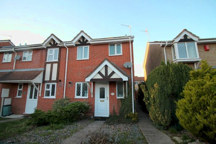 2 Bedroom Property To Rent In Great Meadow Road, Bradley Stoke, Bristol, BS32