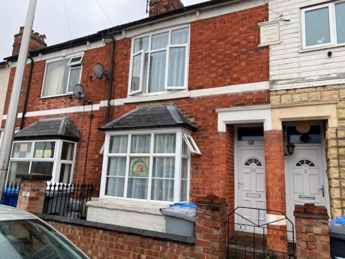 2 Bedroom Property To Rent In Tresham Street, Kettering, NN16