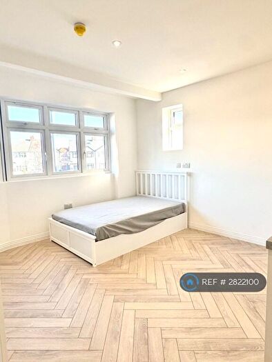 Studio To Rent In Streatfield Road, Harrow, HA3