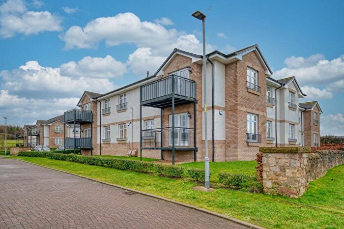 3 Bedroom Flat For Sale In Coulters Crescent, Flat /, Carmunnock, G76