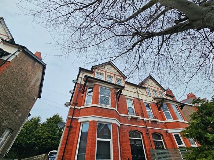 2 Bedroom Flat To Rent In Mostyn Road, Colwyn Bay, LL29