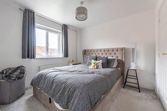 3 Bedroom End Of Terrace House For Sale In Dunnock Drive, Costessey, Norwich, NR8