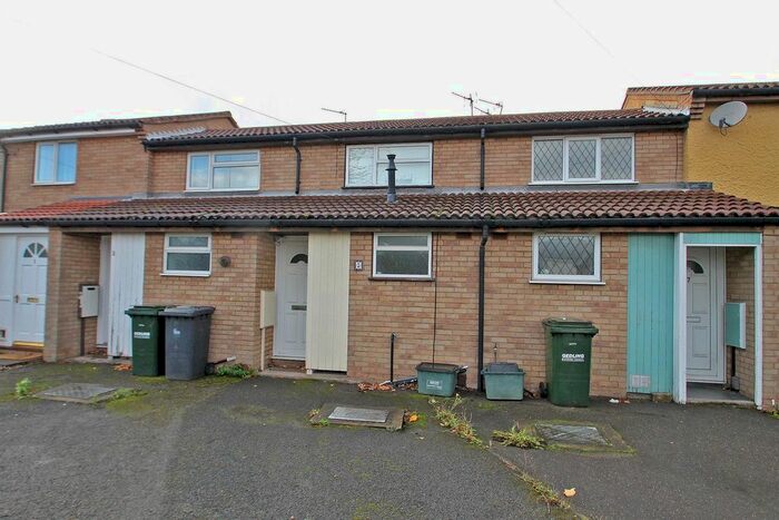 1 Bedroom Town House To Rent In Kensington Gardens, Carlton, Nottingham, NG4