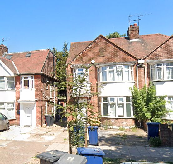 Studio To Rent In Brentfield Gardens, London, NW2