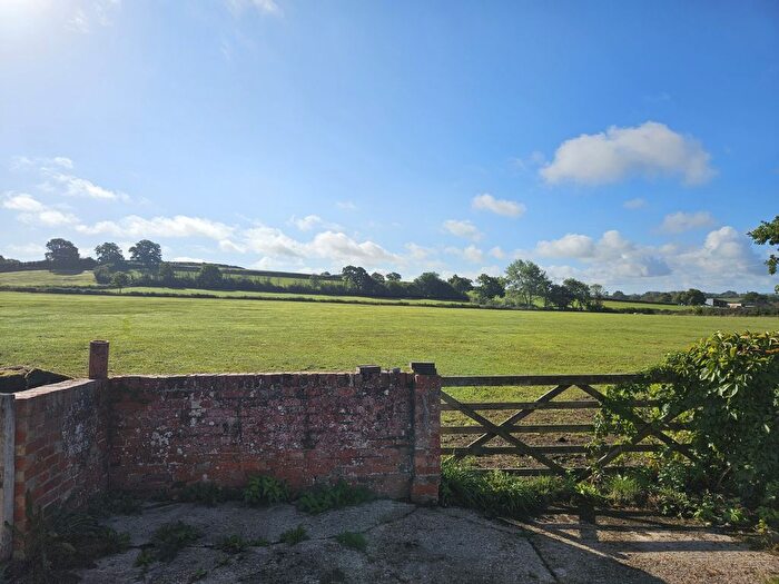 2 Bedroom Cottage To Rent In Foyle Hill, Shaftesbury, Dorset, SP7