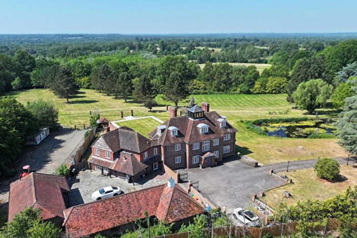 5 Bedroom Detached House For Sale In Church Lane, Finchampstead, RG40