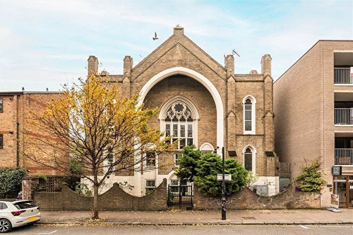 2 Bedroom Flat For Sale In Hackney Road, Hoxton, E2