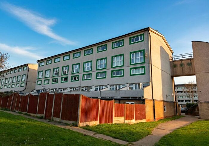 2 Bedroom Flat For Sale In Copperfield, Chigwell, Essex, IG7
