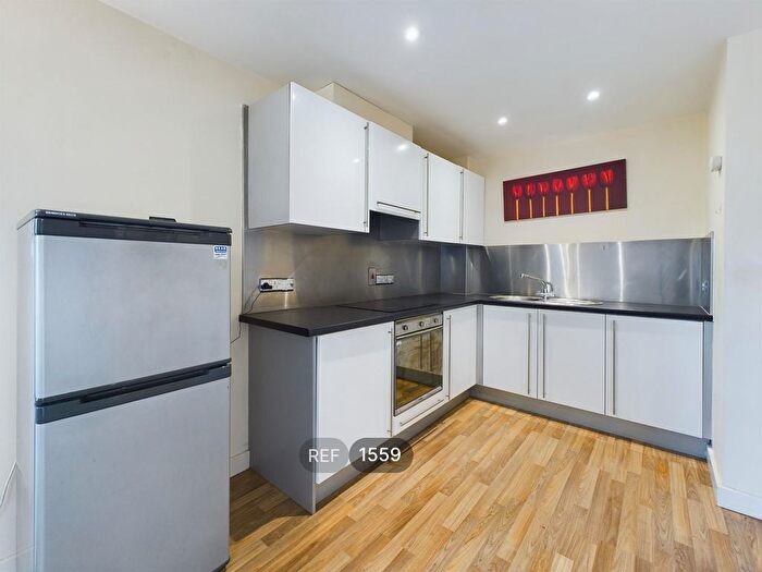 2 Bedroom Flat To Rent In Bootham Place, Bootham Row, York, YO30