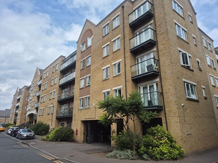 2 Bedroom Flat For Sale In Phoenix Court, Black Eagle Drive, Northfleet, Gravesend, Kent, DA11
