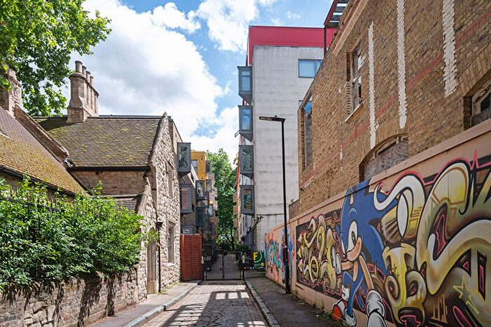 1 Bedroom Flat For Sale In Paradise Park, Lower Clapton, London, E5