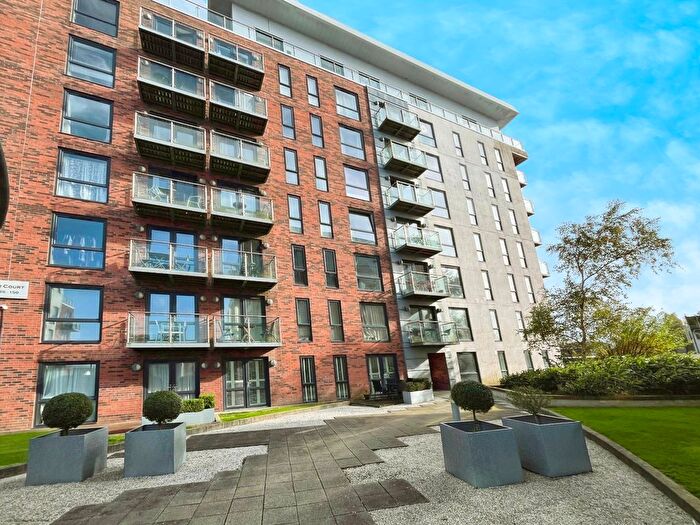 1 Bedroom Flat For Sale In Longfield Centre, Prestwich, Manchester, Greater Manchester, M25