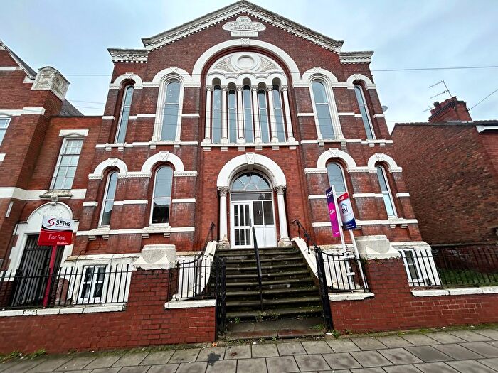 2 Bedroom Flat To Rent In Fosse Road North, Leicester, LE3