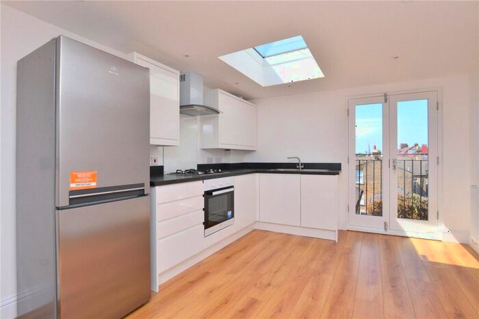 1 Bedroom Apartment To Rent In East Dulwich Grove, East Dulwich, London, SE22