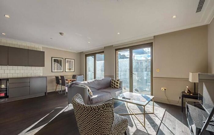 2 Bedroom Flat For Sale In Queens Wharf, Crisp Road, Hammersmith, W6