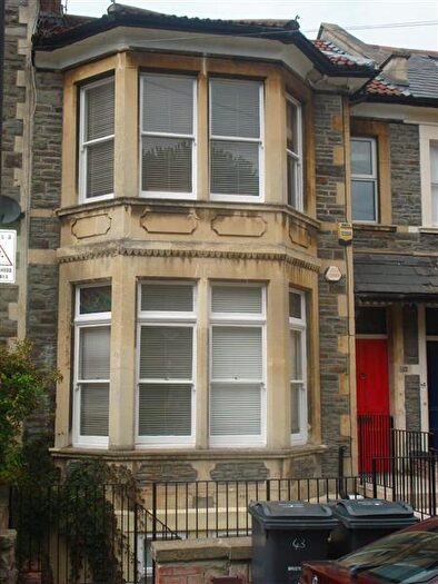 6 Bedroom Maisonette To Rent In Upper Maisonette, Waverley Road, BS6