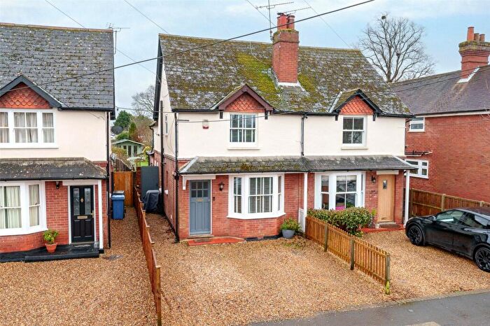4 Bedroom Semi-Detached House To Rent In Mill Lane, Yateley, Hampshire, GU46