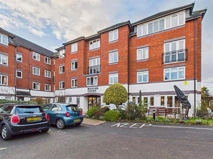 Flat For Sale In Maples Court Bedford Road, Hitchin, SG5