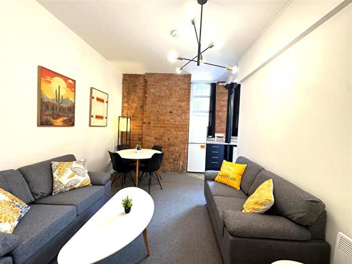 2 Bedroom Apartment To Rent In Professional Apartment - York Street, Leicester, LE1