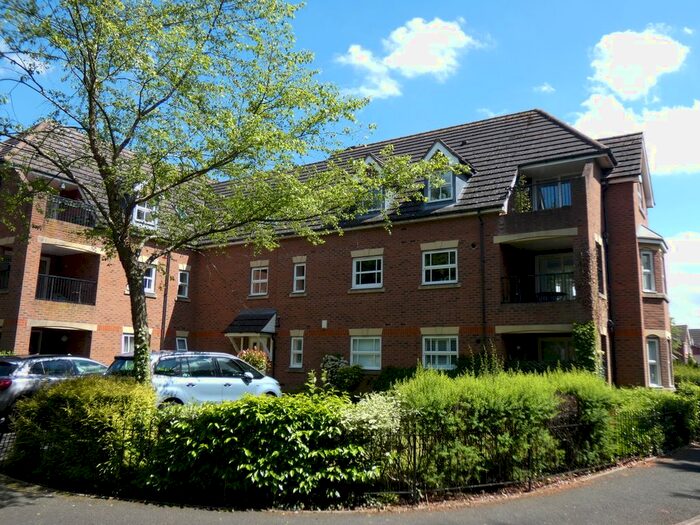 2 Bedroom Flat To Rent In Plantation Drive, Sutton Coldfield, B75