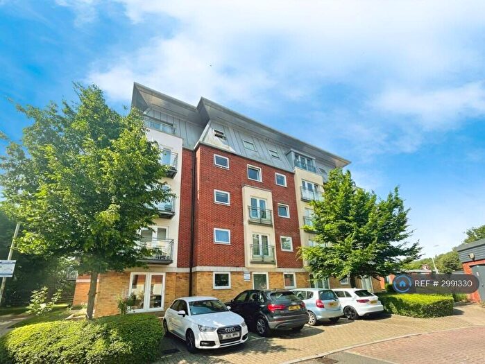 2 Bedroom Flat To Rent In Winterthur Way, Basingstoke, RG21