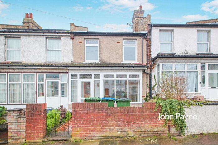 3 Bedroom Terraced House To Rent In Bostall Lane London, SE2