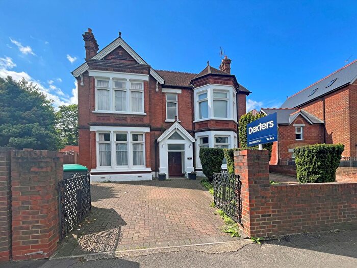 Studio To Rent In East Acton Lane, Acton, W3