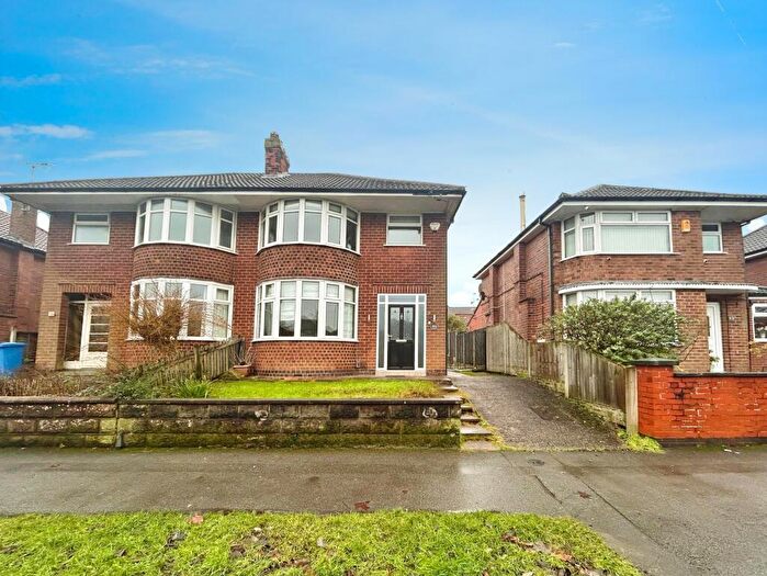 3 Bedroom Semi-Detached House To Rent In Brackensdale Avenue, Mackworth, Derby, DE22